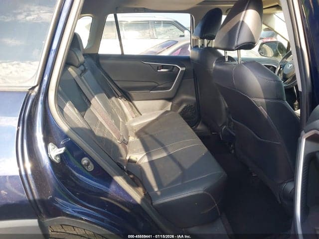 2020 TOYOTA RAV4 XLE PREMIUM 8