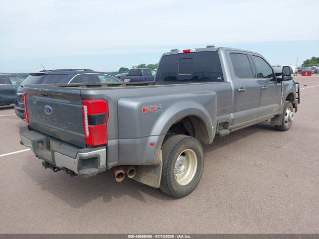 2025 FORD F-350 LARIAT 4
