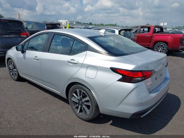 2021 NISSAN VERSA SV XTRONIC CVT 3