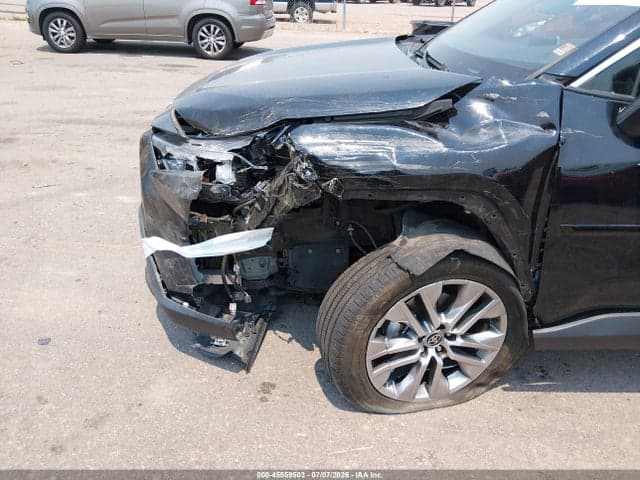 2023 TOYOTA RAV4 XLE PREMIUM 6