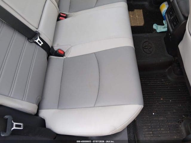 2023 TOYOTA RAV4 XLE PREMIUM 8