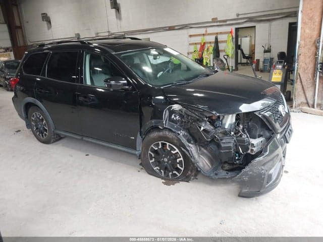 2019 NISSAN PATHFINDER SL 1
