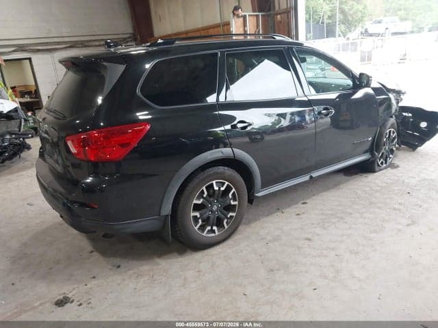 2019 NISSAN PATHFINDER SL 4