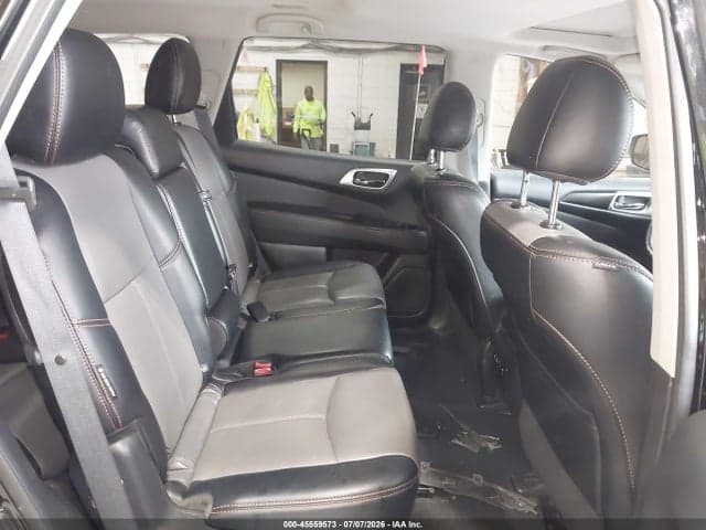 2019 NISSAN PATHFINDER SL 8