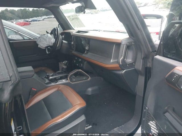2024 FORD BRONCO OUTER BANKS 5