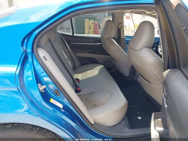 2018 TOYOTA CAMRY SE 8