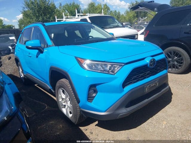 2019 TOYOTA RAV4 XLE - 1