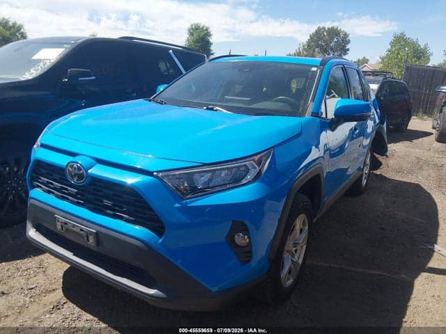 2019 TOYOTA RAV4 XLE 2