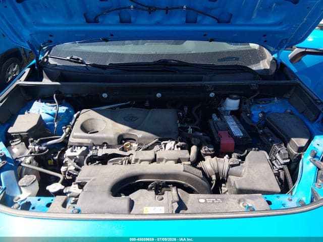 2019 TOYOTA RAV4 XLE 10