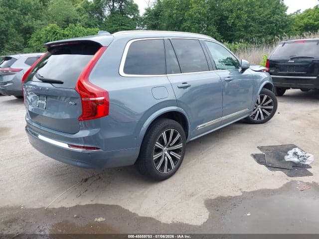 2023 VOLVO XC90 B6 PLUS 7-SEATER 4