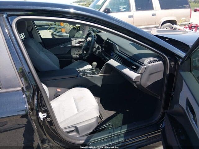 2025 TOYOTA CAMRY LE 5