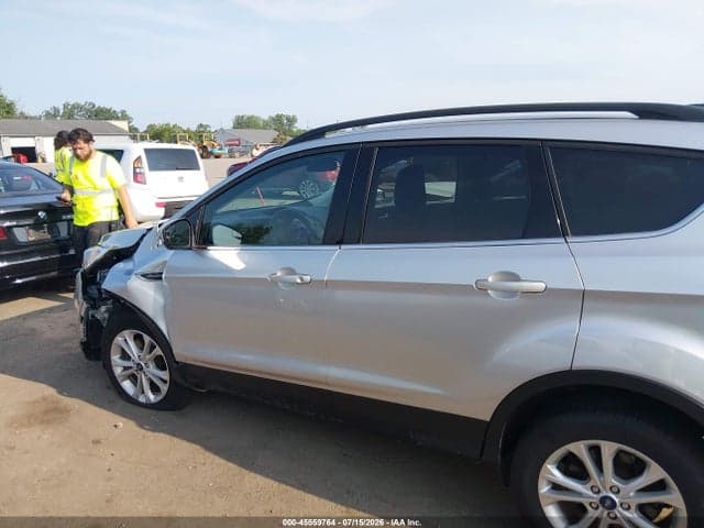 2018 FORD ESCAPE SE 14