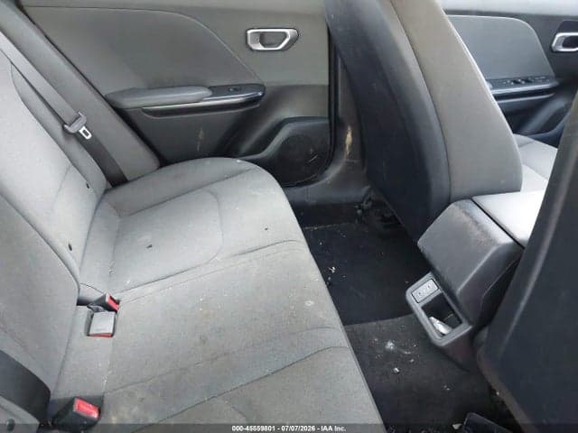 2025 KIA K4 LXS 8