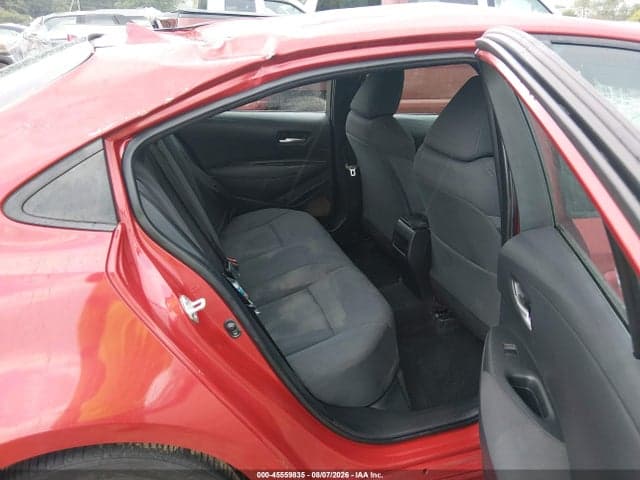 2021 TOYOTA COROLLA LE 8