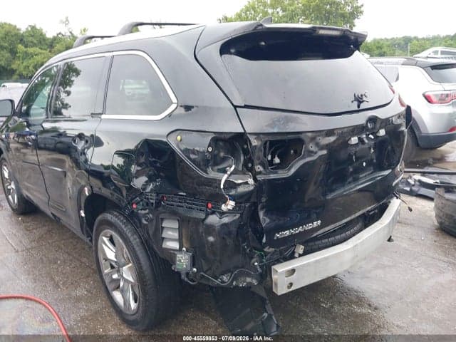2017 TOYOTA HIGHLANDER LIMITED PLATINUM 18