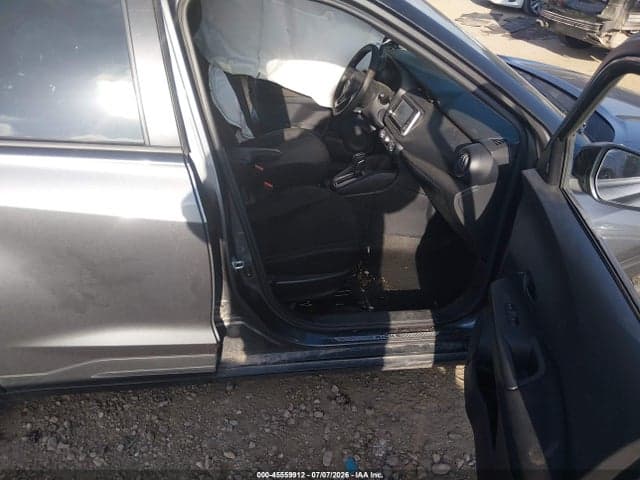 2023 NISSAN KICKS S XTRONIC CVT 5