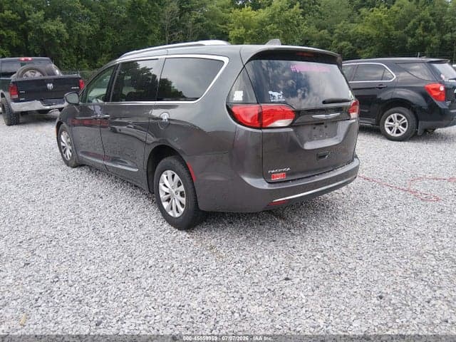 2018 CHRYSLER PACIFICA TOURING L 3