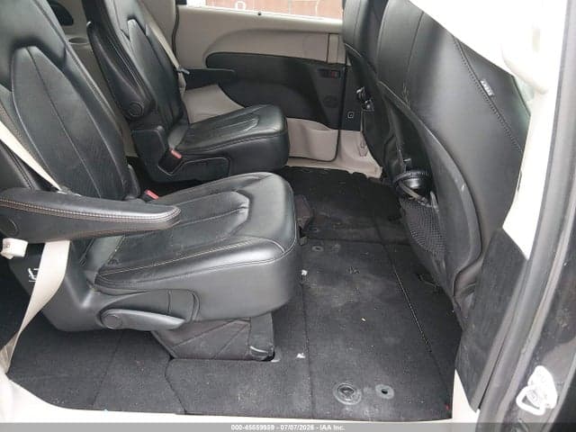 2018 CHRYSLER PACIFICA TOURING L 8
