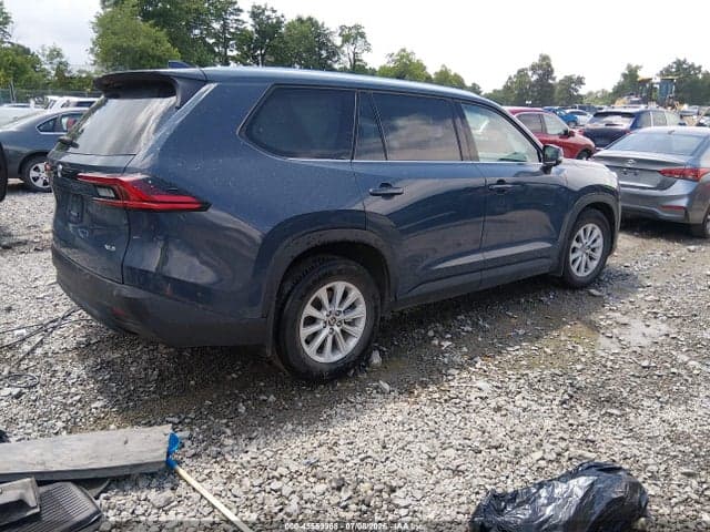 2025 TOYOTA GRAND HIGHLANDER XLE 4