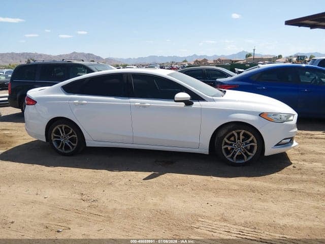 2017 FORD FUSION SE 12