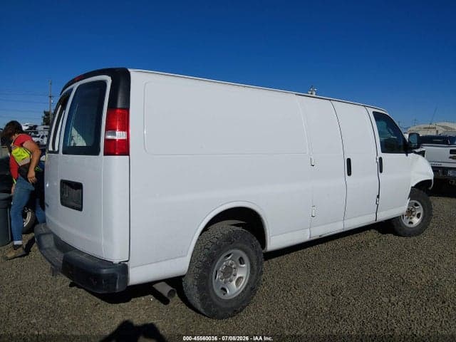 2017 CHEVROLET EXPRESS 2500 1WT 4