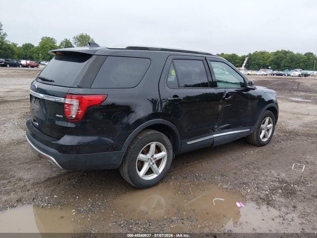 2017 FORD EXPLORER XLT 4