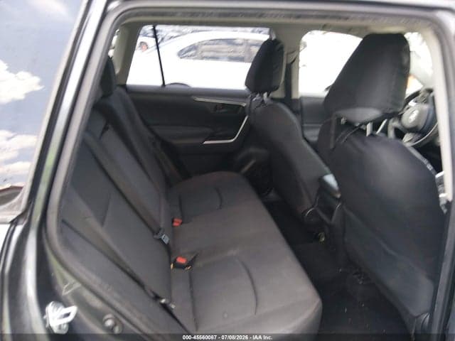 2019 TOYOTA RAV4 LE 8