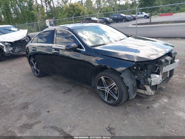 2019 MERCEDES-BENZ A 220 4MATIC 1
