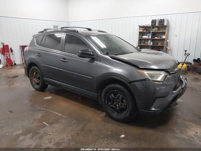 2017 TOYOTA RAV4 LE 1