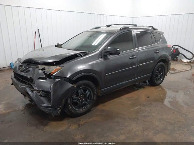 2017 TOYOTA RAV4 LE 2
