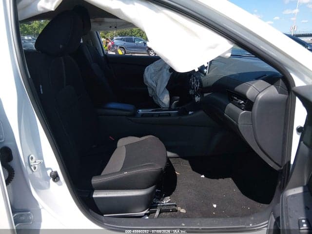 2024 NISSAN SENTRA SV XTRONIC CVT 5