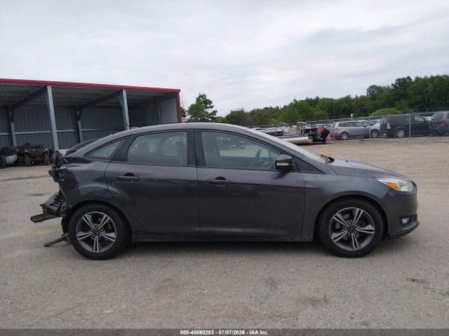 2017 FORD FOCUS SE 13