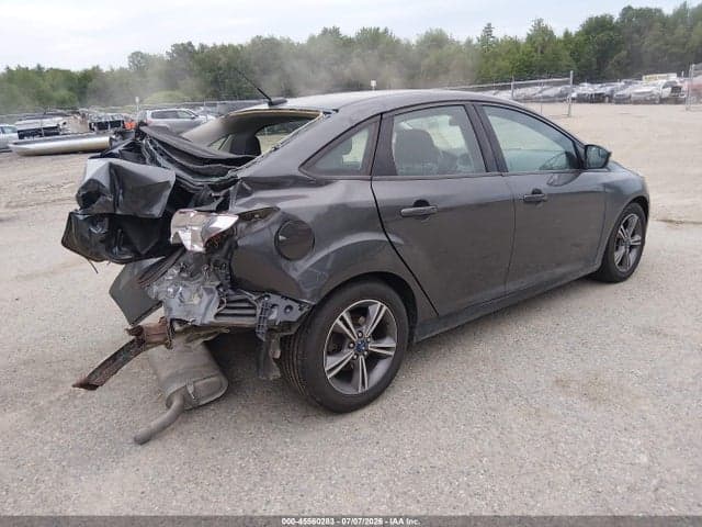 2017 FORD FOCUS SE 4