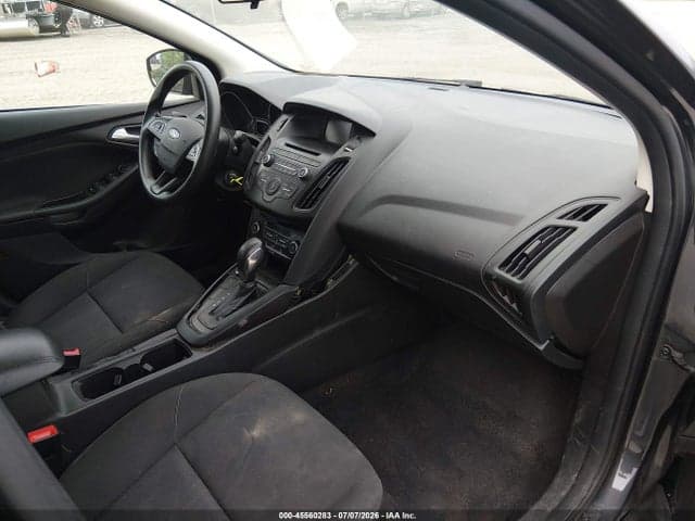 2017 FORD FOCUS SE 5