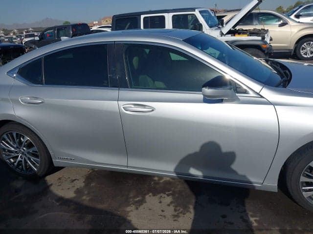 2019 LEXUS ES 300H 14