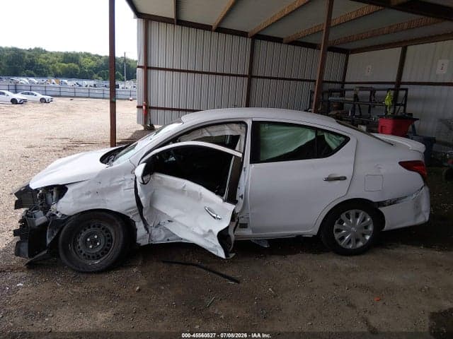 2017 NISSAN VERSA 1.6 SV 14