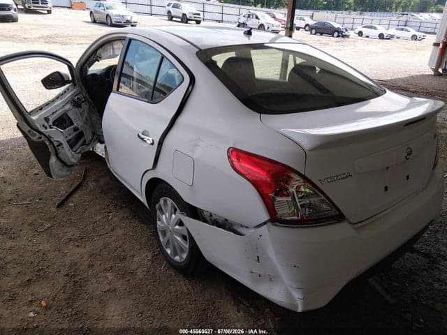2017 NISSAN VERSA 1.6 SV 3