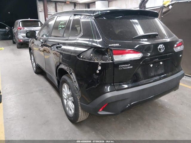 2023 TOYOTA COROLLA CROSS LE 3