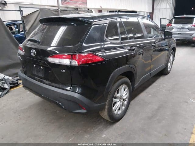 2023 TOYOTA COROLLA CROSS LE 4