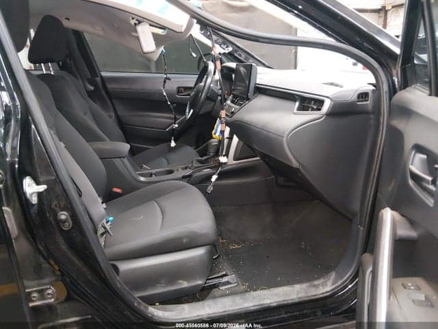 2023 TOYOTA COROLLA CROSS LE 5