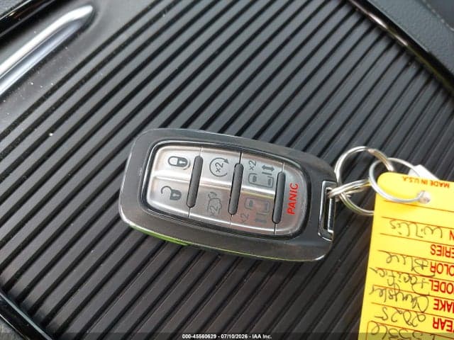 2025 CHRYSLER PACIFICA LIMITED 11