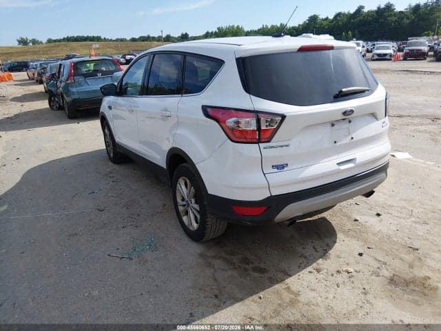 2017 FORD ESCAPE SE 3