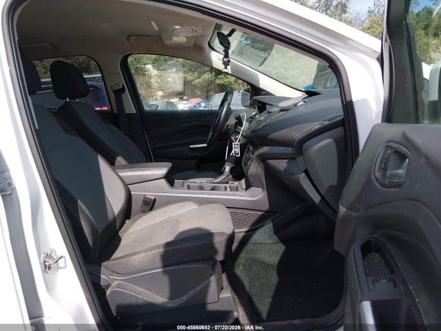 2017 FORD ESCAPE SE 5