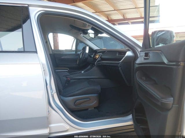 2023 JEEP GRAND CHEROKEE L LAREDO 4X2 5