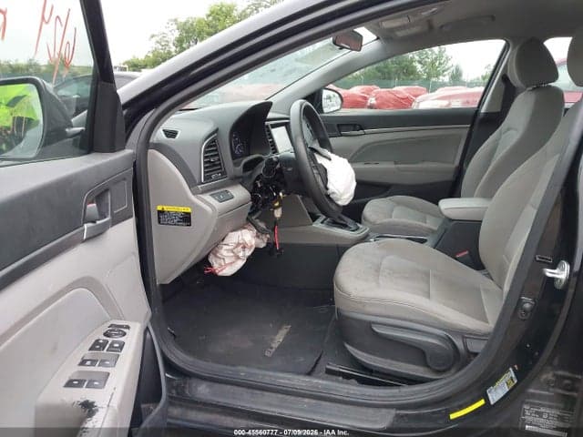 2018 HYUNDAI ELANTRA SEL 16