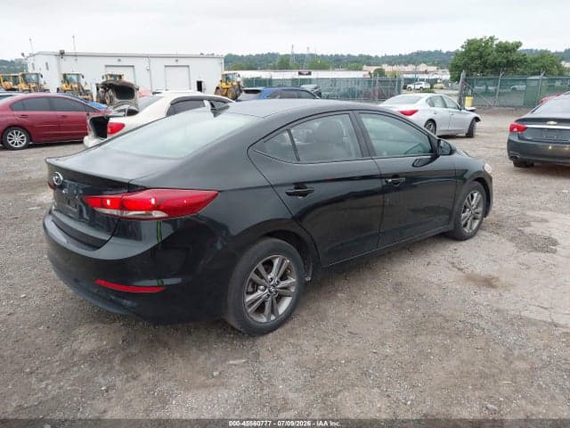 2018 HYUNDAI ELANTRA SEL 4