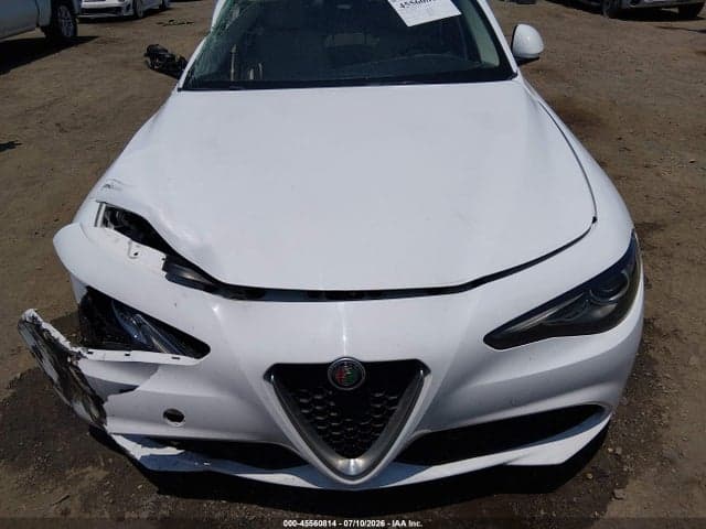 2017 ALFA ROMEO GIULIA TI RWD 21