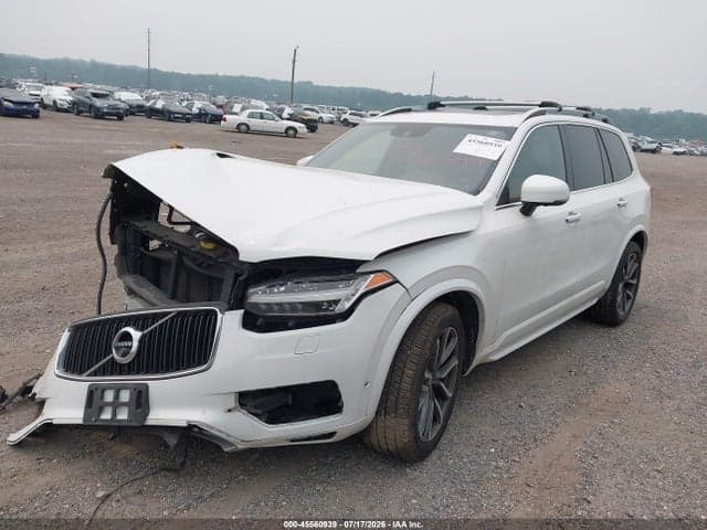2018 VOLVO XC90 T6 MOMENTUM 2