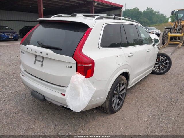 2018 VOLVO XC90 T6 MOMENTUM 4