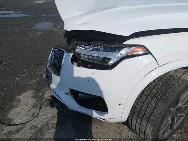 2018 VOLVO XC90 T6 MOMENTUM 6